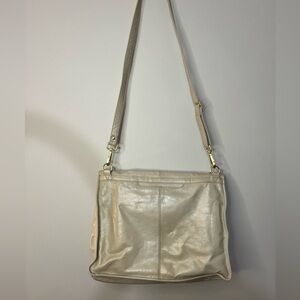 HOBO CROSS BODY LEATHER PURSE
